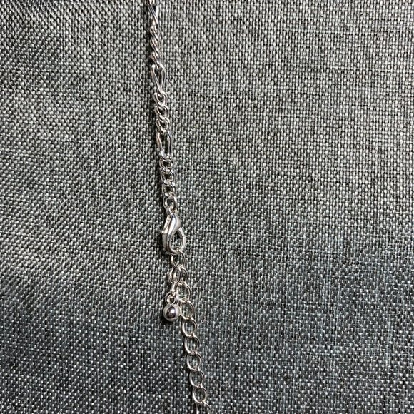 20" Stainless 3mm Figaro Rope Link Chain. (458) - Picture 2 of 3